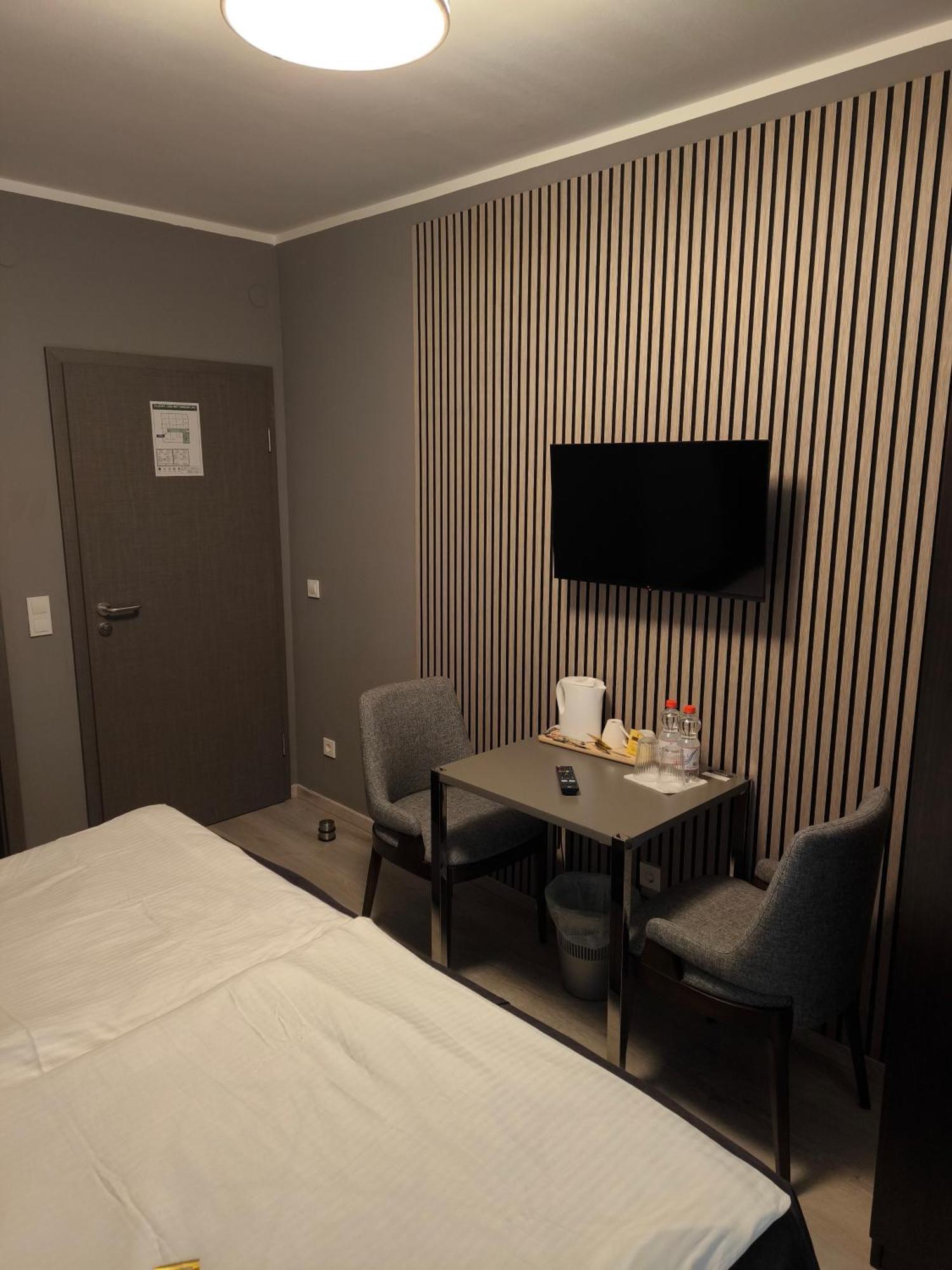 Löwen Hotel Radevormwald Exteriör bild
