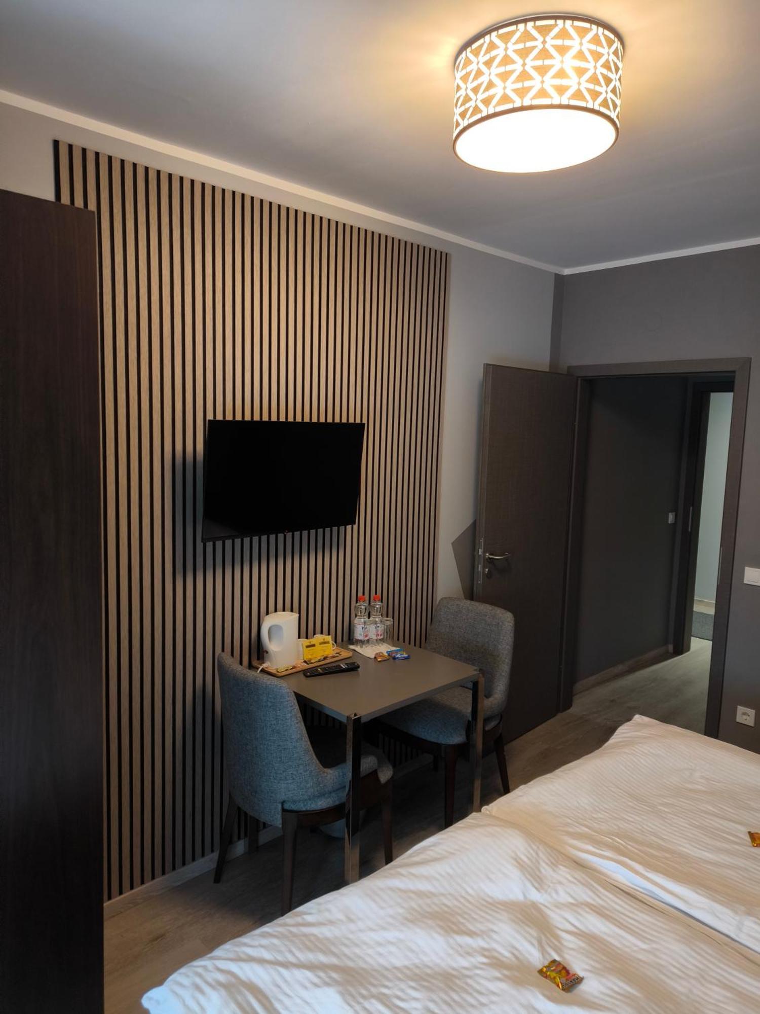 Löwen Hotel Radevormwald Exteriör bild